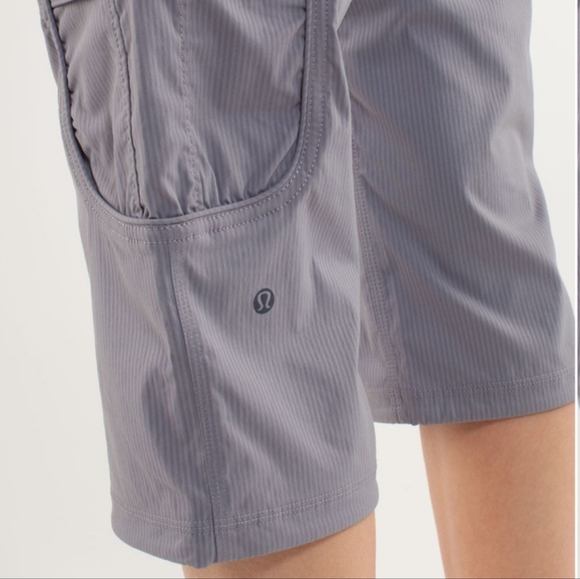 Lululemon Yoga Camp Crop - Picture 4 of 16